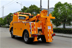 东直门外高速路拖车费